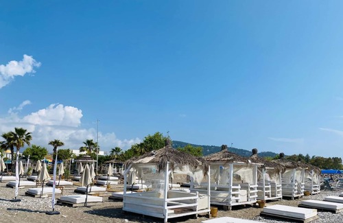Kiris Apartamento | Charming 1-bedroom apartment in wonderful Kiriş with AC, WiFi
