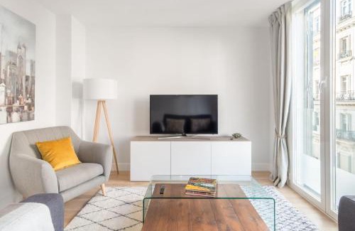 Trafalgar Apartamento | Charming 1-Bedroom Apartment in Central Madrid Stylish Retreat for 2, Alonso Martinez I