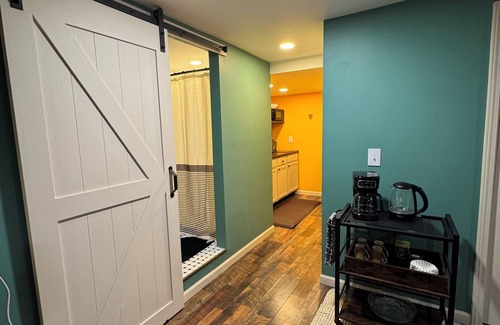 Canton Casa | Charming 1-bedroom basement apartment with WiFi, AC in quaint Canton