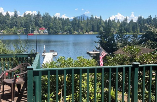 Lake Bosworth Cabina | Charming 1 bedroom cabin on Lake Bosworth. Close to historic downtown Snohomish