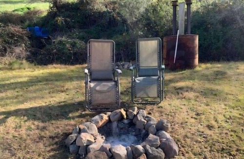Cedar Ridge Alquiler De RV | Charming 1-bedroom campground in Auburn with WiFi access