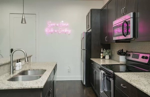 Midtown Condominio | Charming 1-Bedroom Condo, 10 Minutes From Downtown Nashville