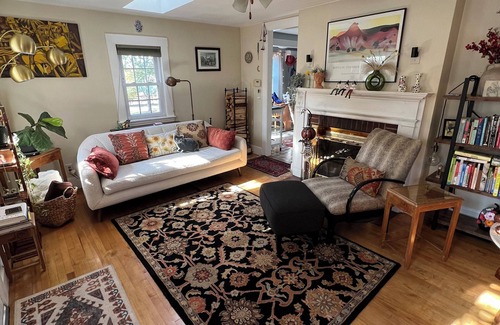 Salem Cabaña | Charming 1-bedroom cottage in Salem, MA