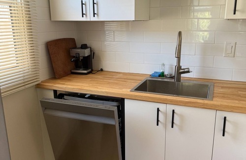 North Berkeley Casa | Charming 1-bedroom duplex house in Berkeley