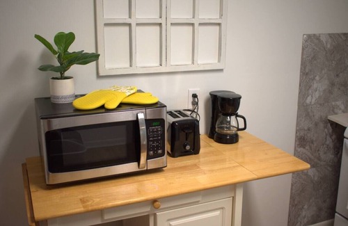 Corning Apartamento | Charming 1-bedroom flat in lovely Corning