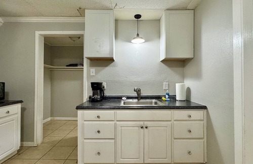 Kilgore Casa | Charming 1-bedroom Getaway in the heart of Kilgore