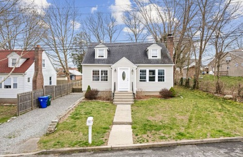 Central Waterford Apartamento | Charming 1-bedroom guest suite in house in delightful Waterford