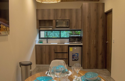 Aguas termales de Arenal Casa | Charming 1-bedroom house with private Hot Tub, AC and WiFi