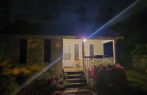 Lexington Casa | Charming 1-bedroom House 2 miles from Downtown Lexington - The Owlhouse
