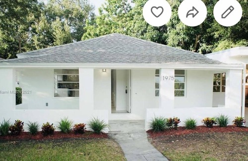 Opa-Locka Casa | Charming 1-bedroom house in welcoming Opa-locka with AC