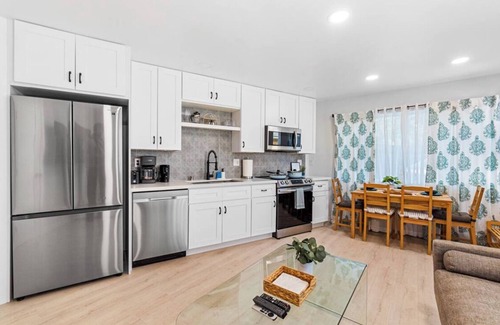 University Heights Casa | Charming 1-bedroom house in Hillcrest San Diego with AC, WiFi