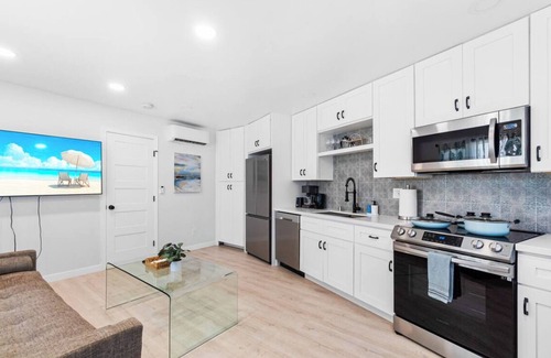 University Heights Casa | Charming 1-bedroom house in Hillcrest San Diego with AC, WiFi