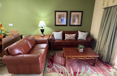 Florida Central Atlantic Coast Casa | Charming 1-bedroom hotel with AC, fitness room in enchanting Orlando