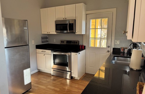 Sunset Casa | Charming 1-bedroom house in brilliant Boise with WiFi, AC, deck, etc.