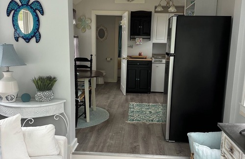 Wells Casa | Charming 1-bedroom house in Wells minutes from the beach and pet friendly