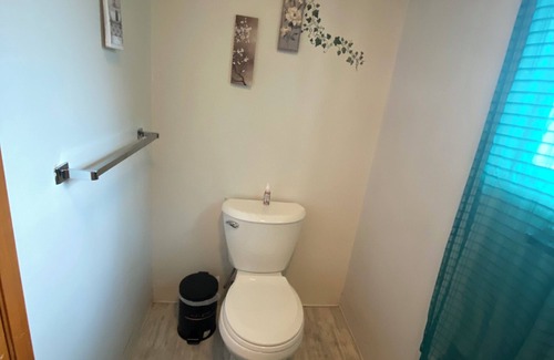 Omak Casa | Charming 1-bedroom in a house, great for sleeping and resting only.