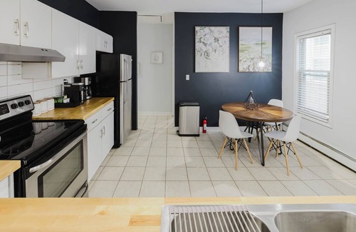 Downtown Buffalo Casa | Charming 1-bedroom Loft House with WiFi, AC in Buffalo near hospital & downtown