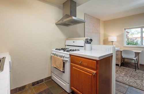Santa Fe Apartamento | Charming 1-bedroom medium term rental apartment in serene Santa Fe w/ WiFi, AC,