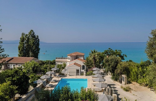 Lourdata Apartamento | Charming 1-bedroom Penthouse apartment in Lourdata