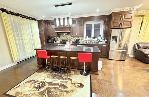Upper Beaches Casa | Charming 1-bedroom private with attached washrooms room available