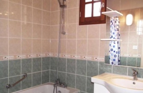 Gavaudun Complejo | Charming 1-bedroom resort with WiFi, AC in fantastic Gavaudun