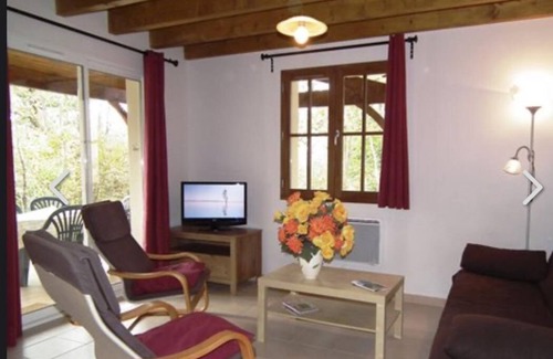 Gavaudun Complejo | Charming 1-bedroom resort with WiFi, AC in fantastic Gavaudun