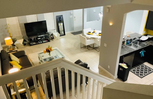Miramar Casa | Charming 1 bedroom townhome with AC, free-parking, and WiFi in beautiful Miramar