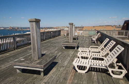 Yachting Village Hotel | Charming 1-bedroom unit with kitchenette in the heart of Newport on the marina!