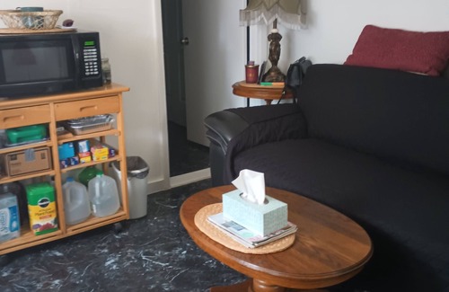 Harbor Oaks Cabaña | Charming 1-bedroom cottage in Port Orange