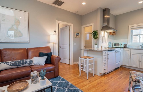 Village of Southampton Cabaña | Charming 1-bedroom cottage in the heart of Southampton Village