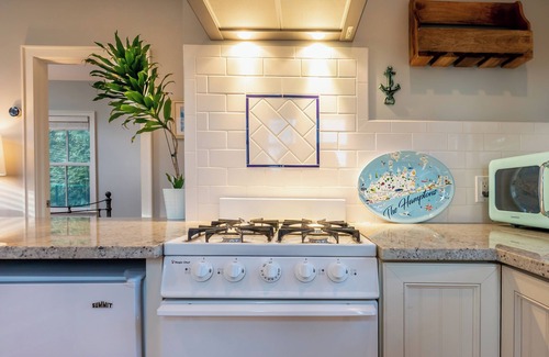 Village of Southampton Cabaña | Charming 1-bedroom cottage in the heart of Southampton Village