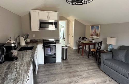 Young Harris Apartamento | Charming 1-bedroom apt in lovely Young Harris with AC, WiFi and Highland Cows!