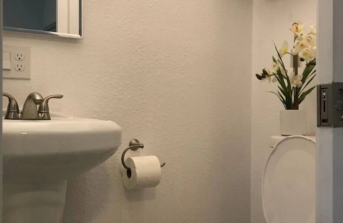 West San Jose Casa | Charming 1-bedroom with private bath in San Jose with AC, WiFi