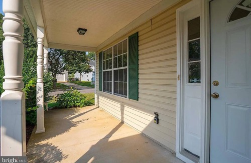St. Charles Casa | Charming 1-bedroom with attached bath room in Waldorf , MD