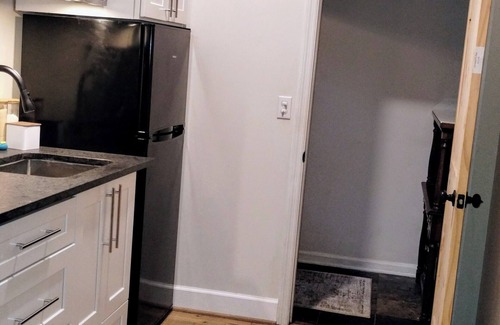 Ashville Apartamento | Charming 1 BR Lake Access Apartment in delightful Ashville