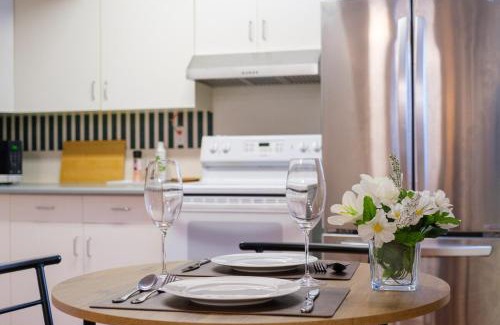 South Surrey Apartamento | Charming 1 br Retreat in South Surrey White Rock