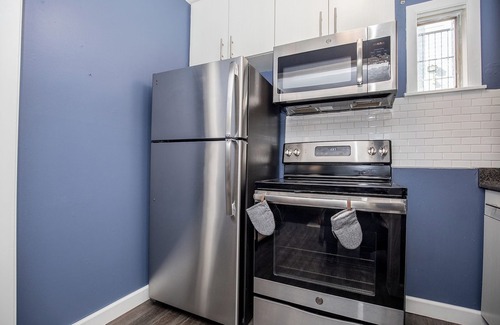 Woodland in Waverly Apartamento | Charming 12 South Studio w Pool, Near Melrose, Downtown+Univ. 2 mi, Free Parking