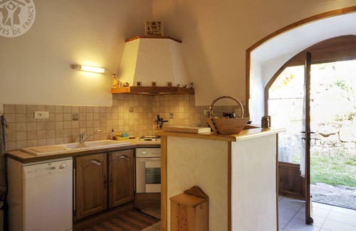 Burdignes Cabaña | Casa rural de 60 m²: chimenea, jardín, terraza, cerca de VTT y esquí, wifi y tranquilidad
