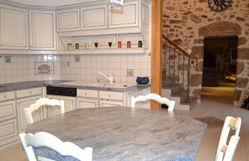 Esse Cabaña | Gîte rural avec piscine, cheminée et grand jardin, idéal pour familles et animaux, près d'Oradour sur Glane