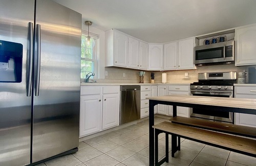 Pawcatuck Casa | Charming 1870s Home Near Beaches and Casinos