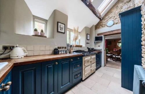 Chipping Norton Apartamento | Charming 18th Cent. Cottage - 5min drive Soho Farm