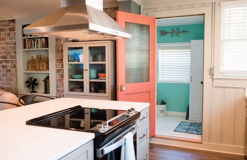 Sanford Casa | Charming 1920's House - pet friendly, 45 minutes from beach & attractions!