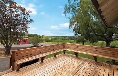 Newberg Casa | Charming 19th Century Craftsman in the Heart of Wine Country