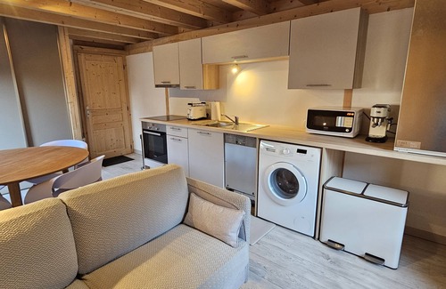 Bons-en-Chablais Casa | Charming 19th-century home & attached apartment: Geneva, Annecy, Chamonix, Lake
