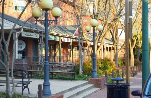 Laurel Apartamento | Charming 1BR/1BA on Main St – Heart of Laurel Living!