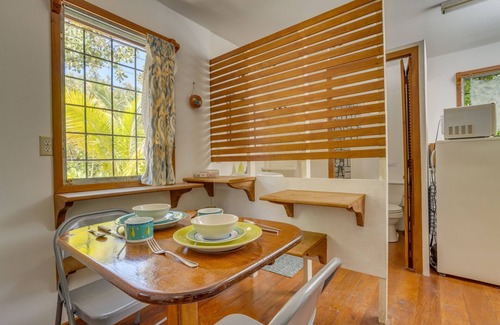Placentia Cabaña | Charming 1BR Cabana in Tranquil Forest Setting