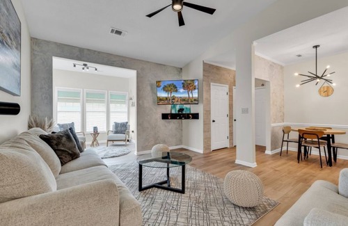 Vaught Condominio | Charming 1BR Condo in Savannah Shores