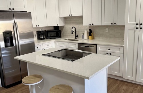 Hale Condominio | Charming 1BR Retreat in Denver