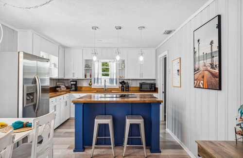 Riviera Beach Casa | Charming 2-bedroom House in Panama City Beach, Walk to Beach!