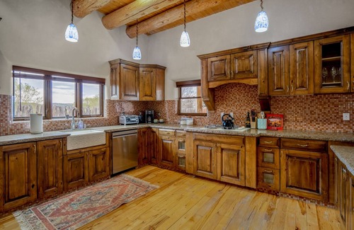 Tesuque Casa | Charming 2 bed/1 bath Tesuque Village Guesthouse